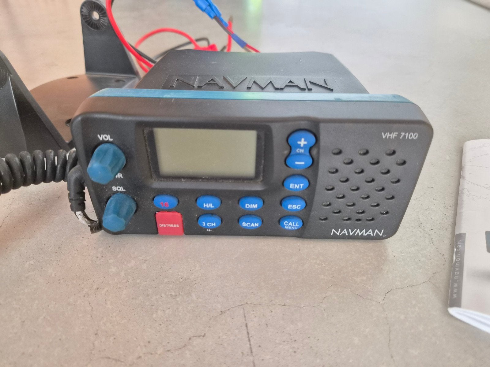 Navman VHF 7100 Marifoon met handleiding, Ophalen of Verzenden, Gebruikt, Overige typen