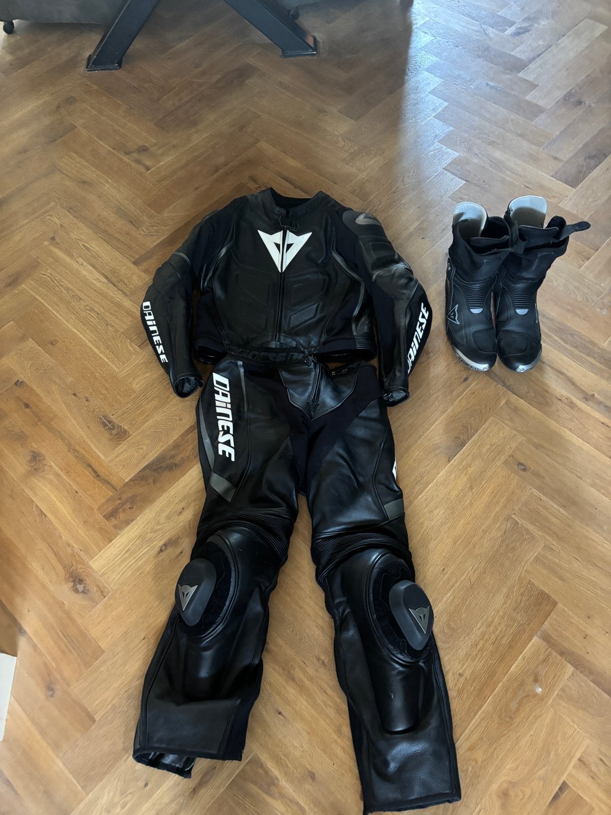 Dainese Motorpak Maat 54 2 delig, Motoren, Kleding | Motorkleding, Ophalen, Tweedehands, Heren, Jas | leer