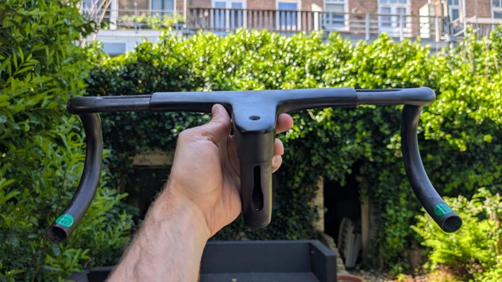 ≥ Canyon CP0018 Aerocockpit T-bar (100mm) en drops (maat L