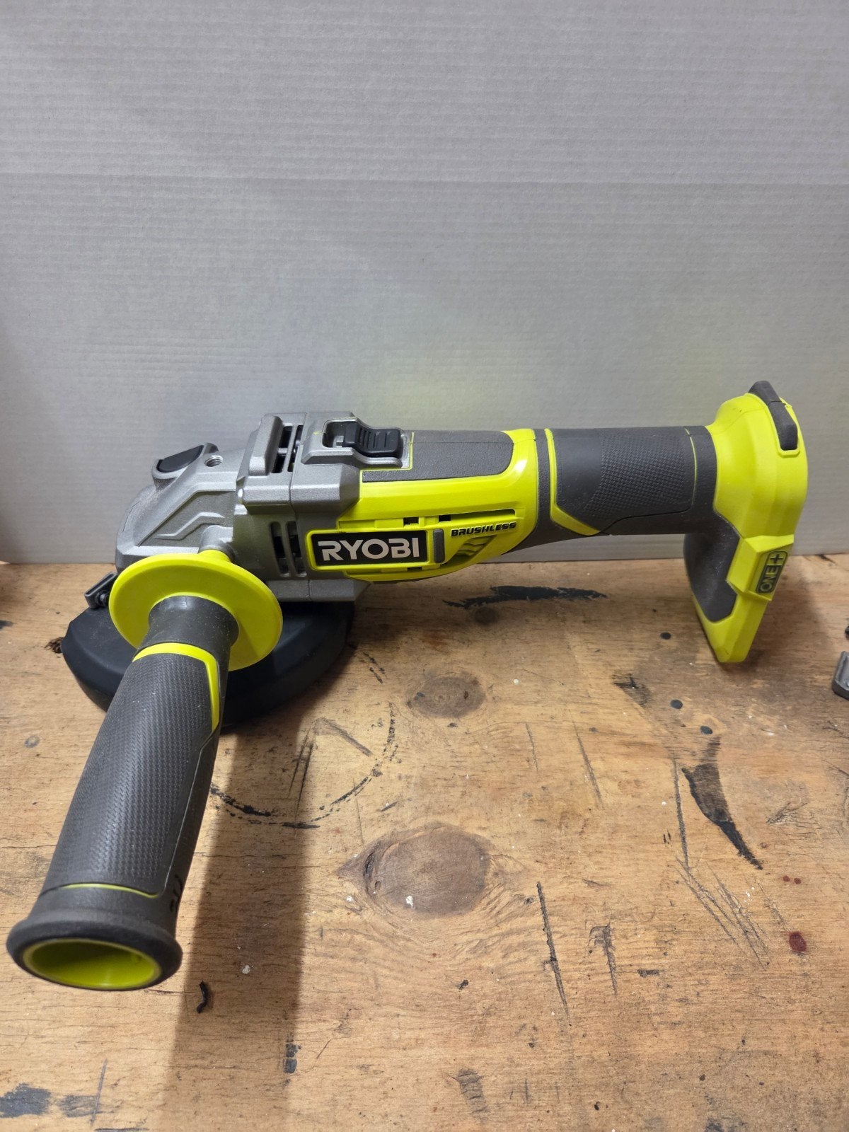 Ryobi accu haakse slijper, Doe-het-zelf en Verbouw, Gereedschap | Slijpmachines, Ophalen, Zo goed als nieuw, Haakse handslijpmachine
