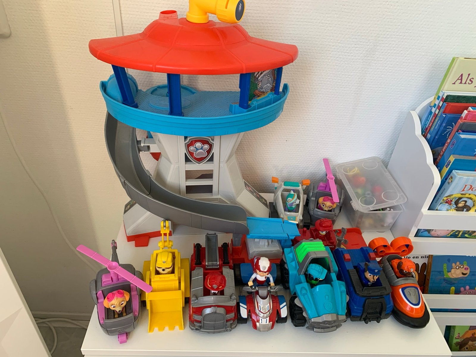 Paw Patrol Speelset met Uitkijktoren en Voertuigen, Ophalen, Zo goed als nieuw