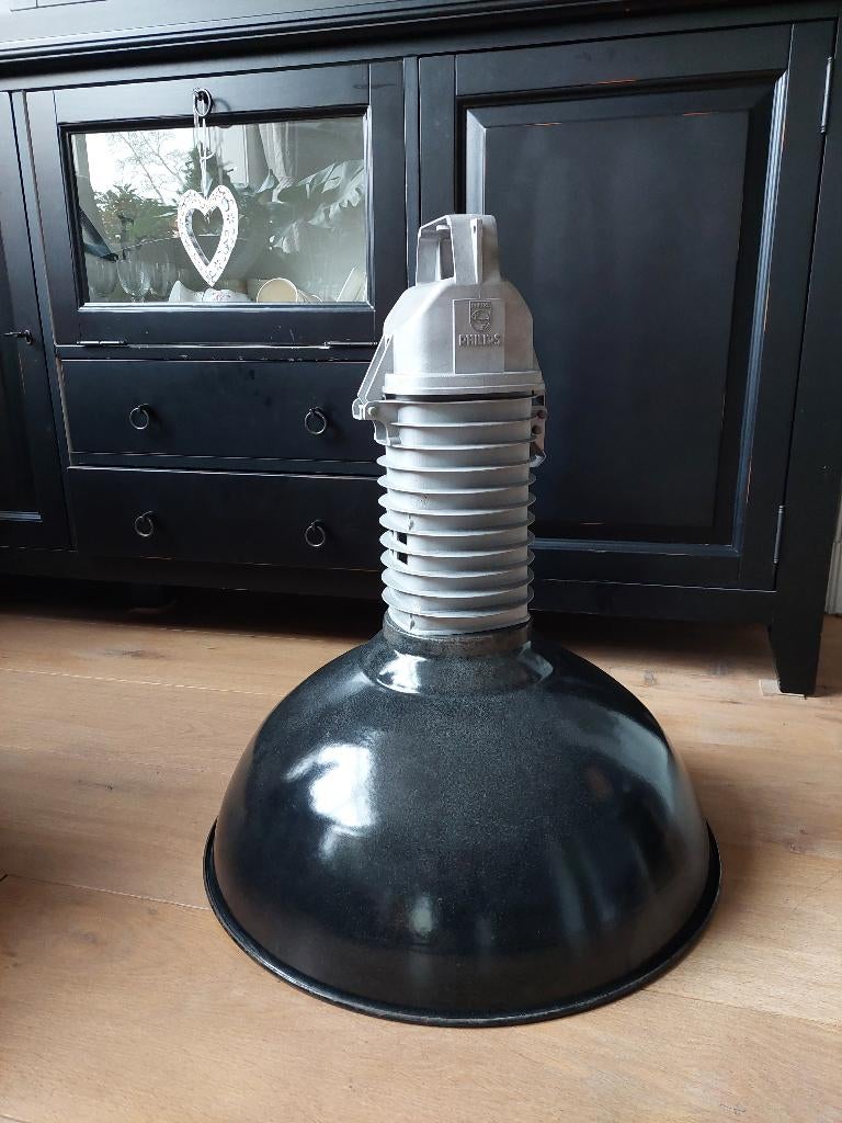 Philips antieke XXL emaille lamp zwart!, Huis en Inrichting, Lampen | Hanglampen, Zo goed als nieuw, 50 tot 75 cm, Glas, Metaal