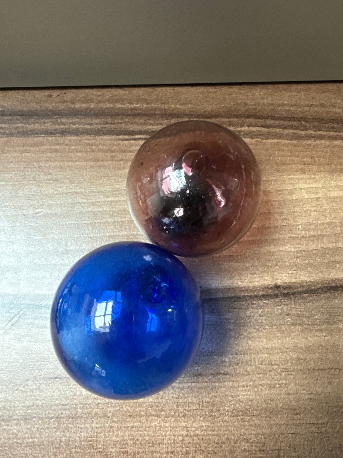 Decoratieve glazen bollen - blauw en bruin, Ophalen of Verzenden