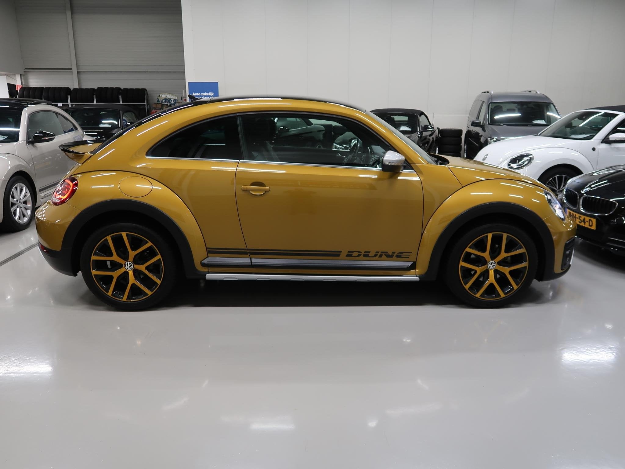 Volkswagen Beetle 1.2 TSI Dune Airco-ecc LED BT Navigatie 18, Auto's, Voorwielaandrijving, Stof, Gebruikt, 4 cilinders
