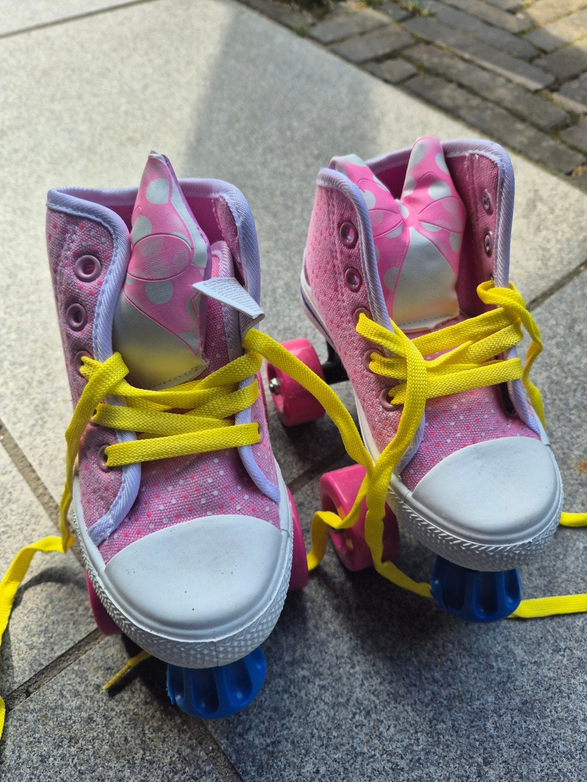 Disney Minnie Mouse rolschaatsen roze/wit - Maat 28, Ophalen, Nieuw, Kinderen