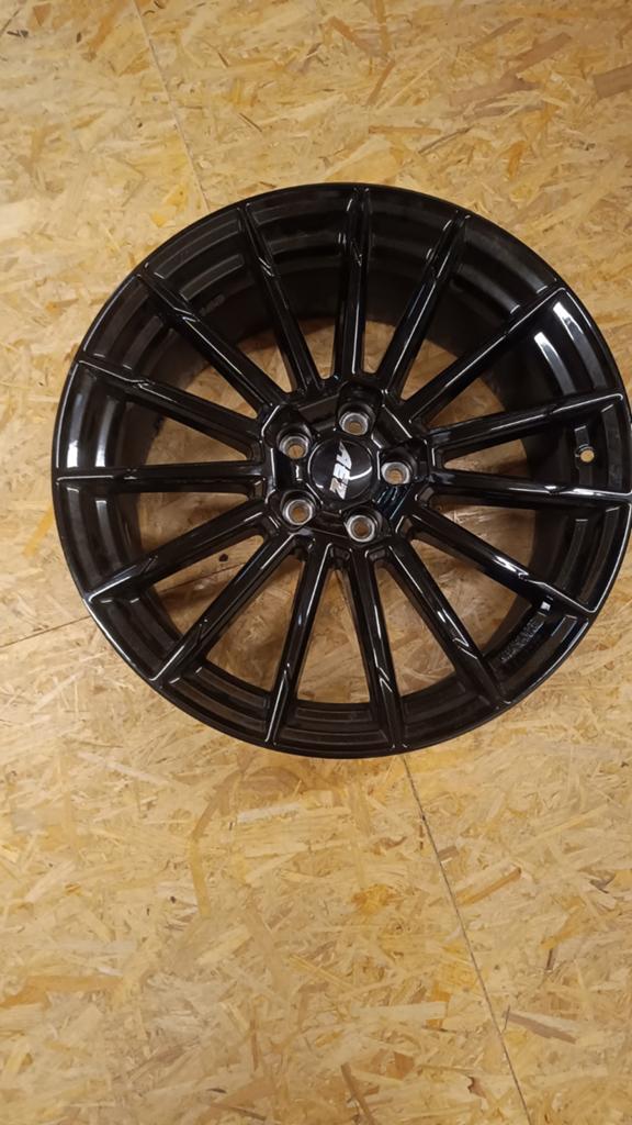 AEZ hoogglans zwarte velgen 19 inch 5x108 ET40, Ophalen of Verzenden