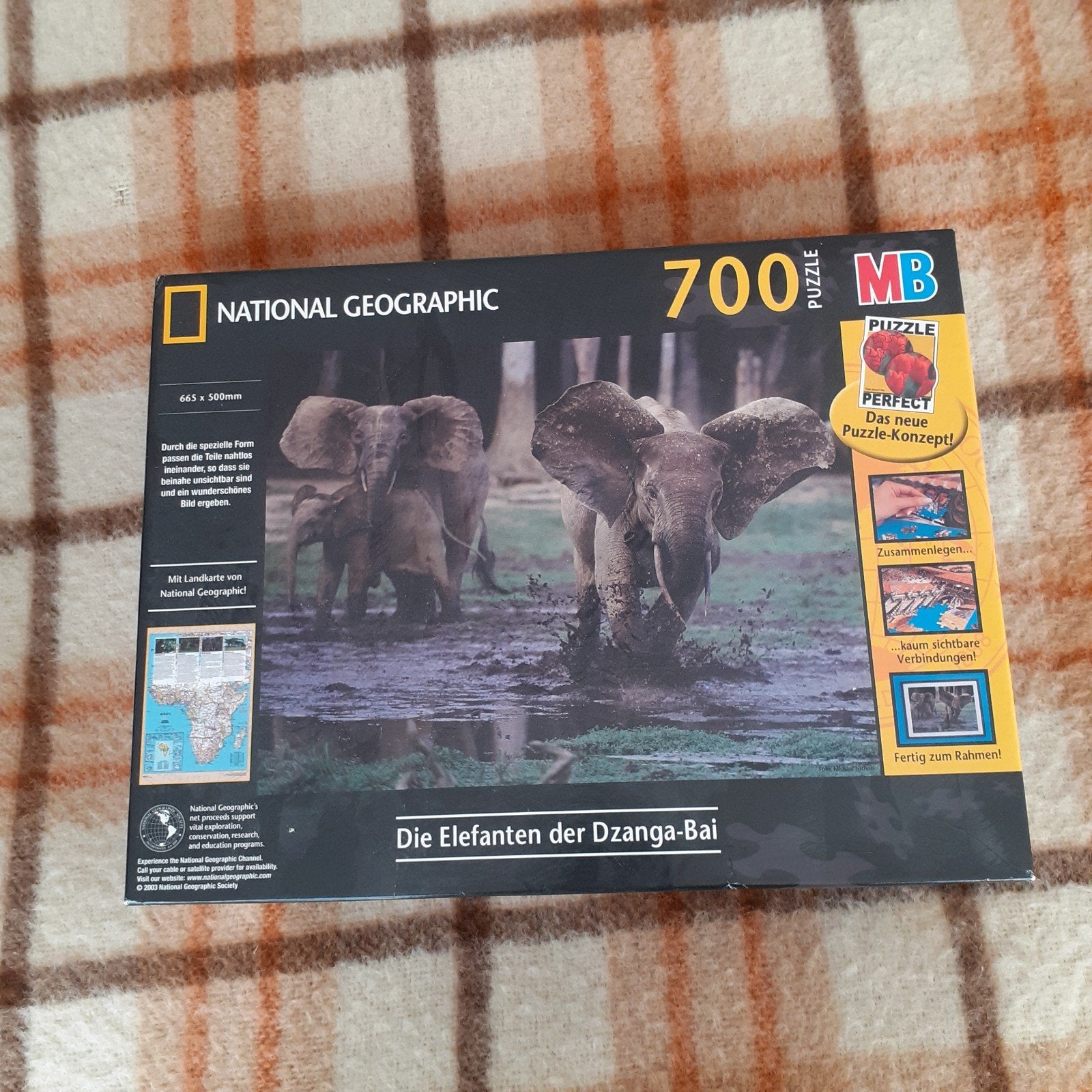 Puzzel National Geographic MB 700 stukjes Olifanten, nieuw, Ophalen of Verzenden, 500 t/m 1500 stukjes, Nieuw, Legpuzzel