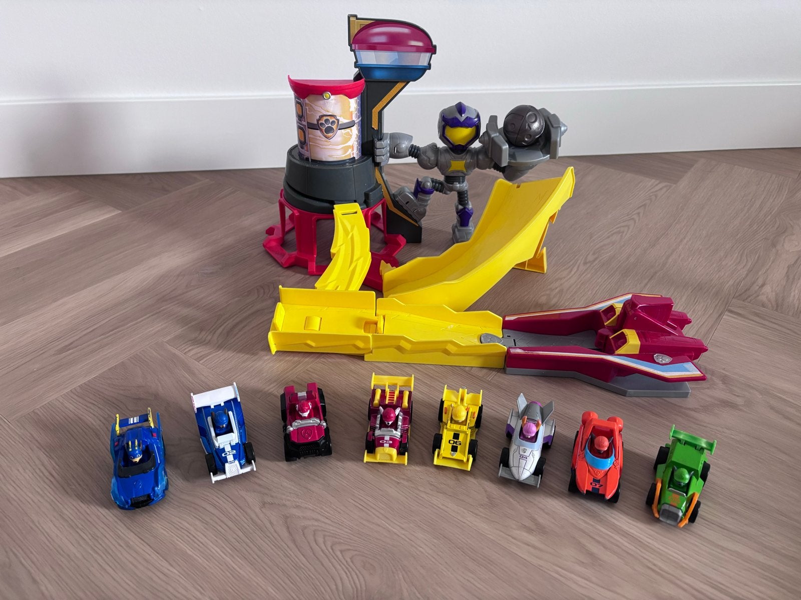 Paw Patrol Mighty Pups met auto's meteor trackset racebaan, Ophalen, Zo goed als nieuw