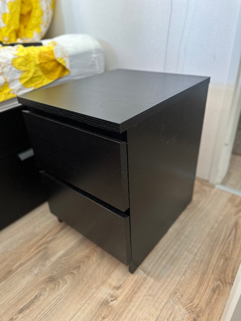 Black ikea nightstand, Ophalen, Nieuw, Minder dan 45 cm, Minder dan 55 cm