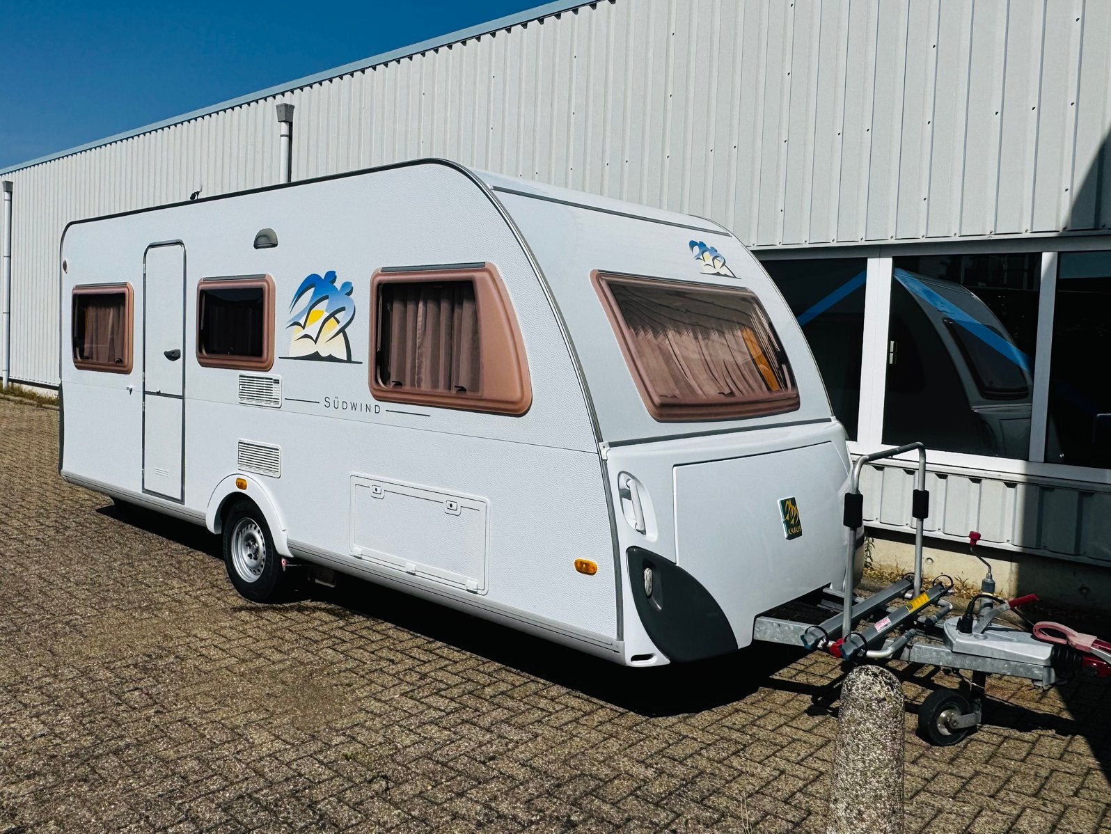 KNAUS SUDWIND 500EU - ENKELE BEDDEN - MOVER - VOORTENT, Rondzit, Particulier, 5 tot 6 meter, Knaus