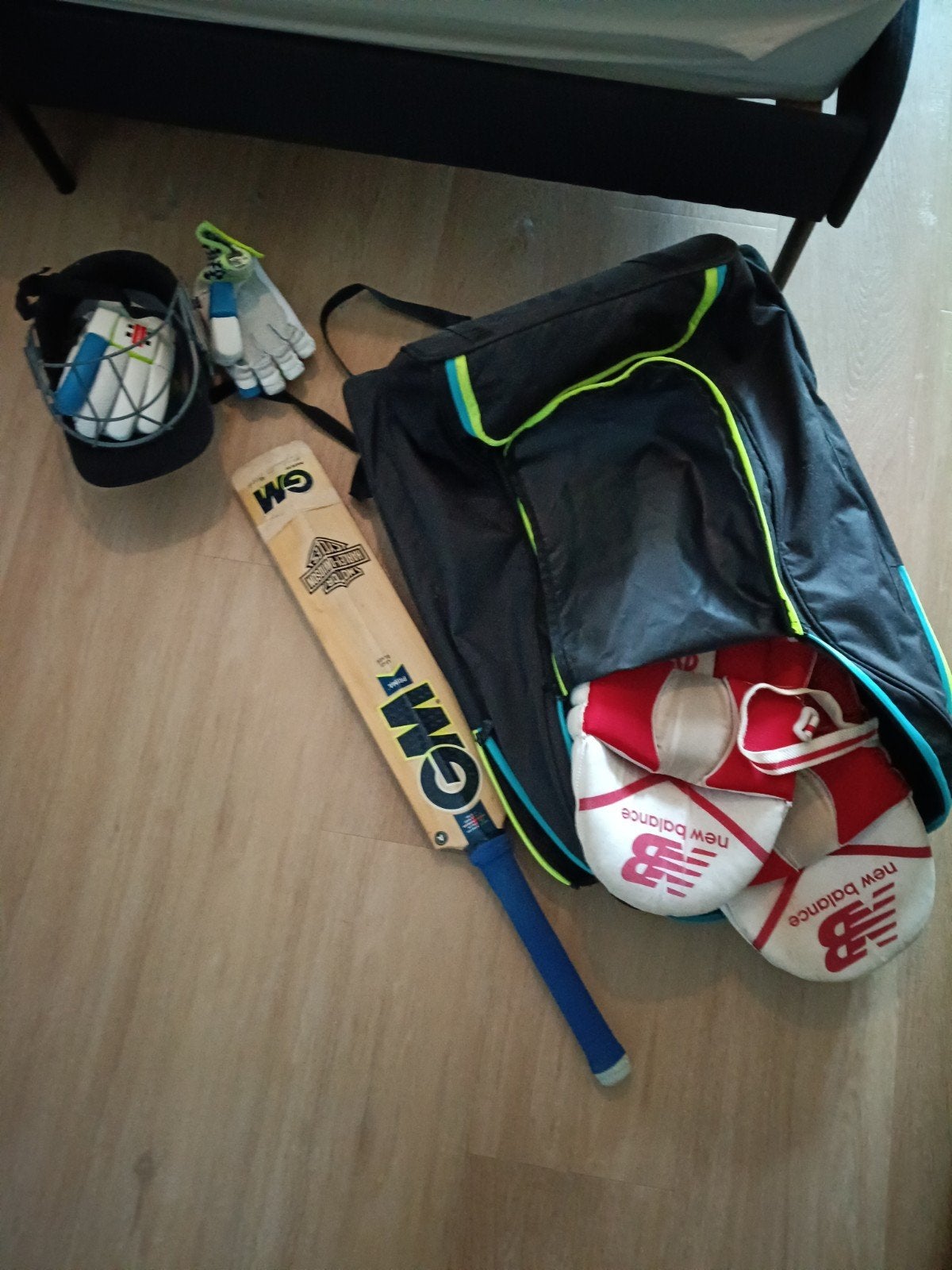 Complete Cricket Set: Bat, Pads, Helmet, Gloves & Bag, Ophalen of Verzenden, Gebruikt