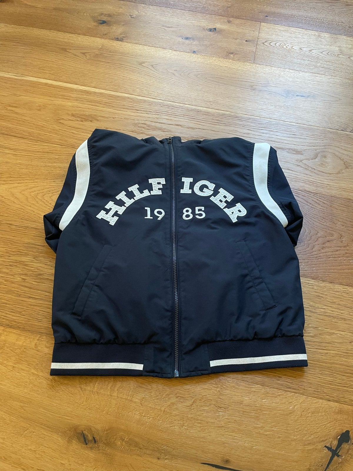 Tommy Hilfiger zomerjasje, Kleding | Dames, Jassen | Zomer, Ophalen of Verzenden, Gedragen, Maat 34 (XS) of kleiner, Blauw