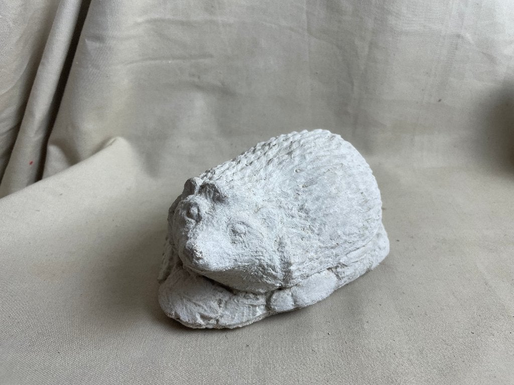 Stenen egel voor in de tuin tuindecoratie tuinbeeld, Tuin en Terras, Tuinbeelden, Ophalen of Verzenden, Gebruikt, Beton, Dierenbeeld