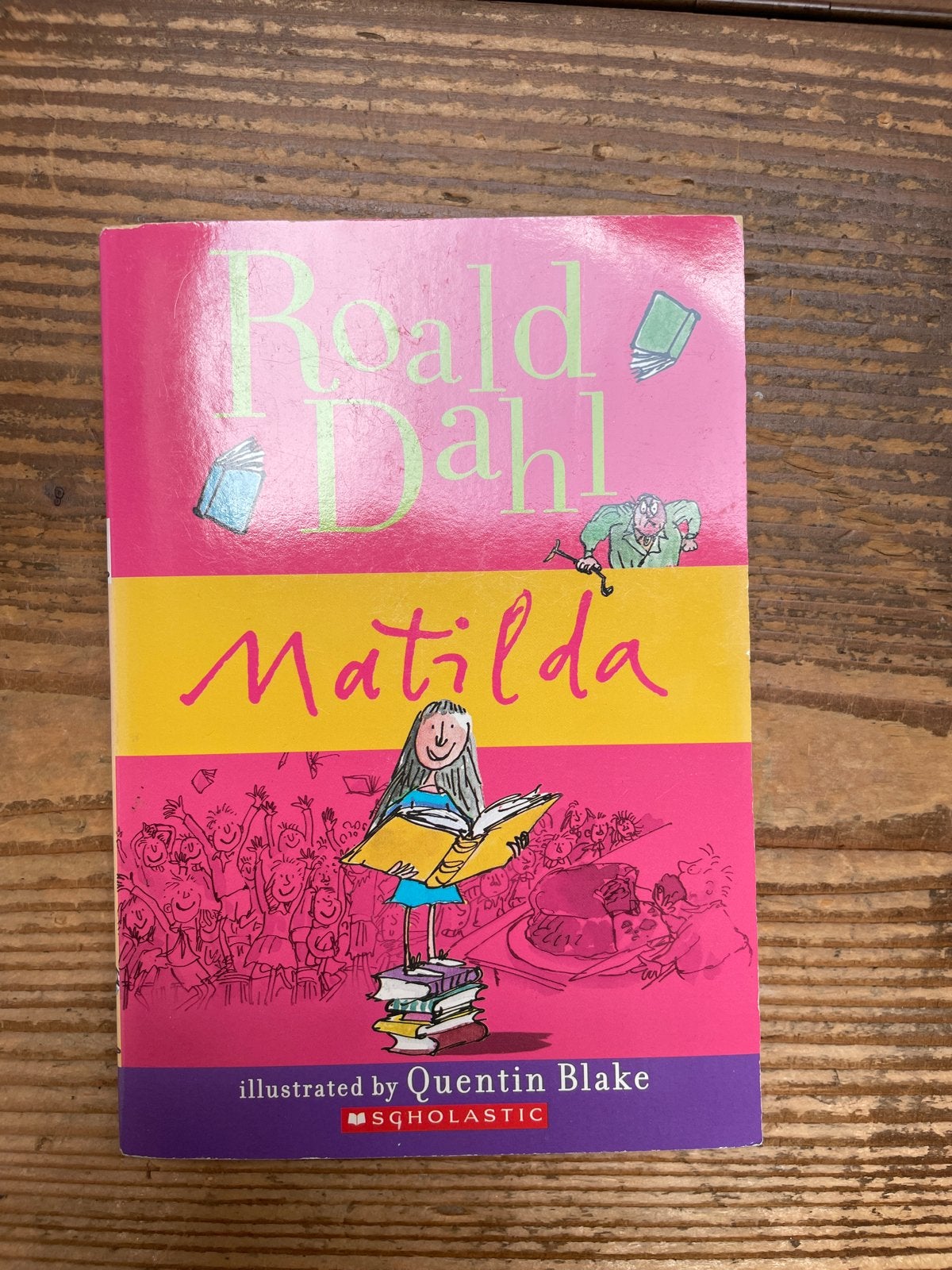 Matilda - Roald Dahl (Geïllustreerd door Quentin Blake), Boeken, Ophalen of Verzenden, Gelezen, Fictie