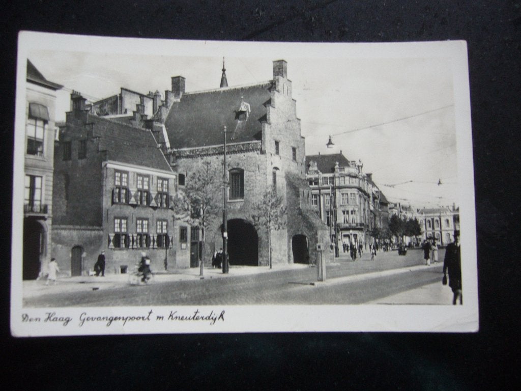 DEN HAAG  =  GEVANGENPOORT MET KNEUTERDIJK  1949, Ophalen of Verzenden, 1940 tot 1960, Gelopen, Zuid-Holland