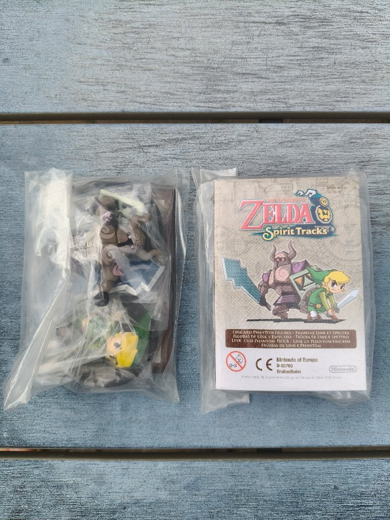 Nintendo The Legend of Zelda Spirit Tracks Link and Phantom, Spelcomputers en Games, 1 speler, Nieuw, Ophalen of Verzenden, Role Playing Game (Rpg)