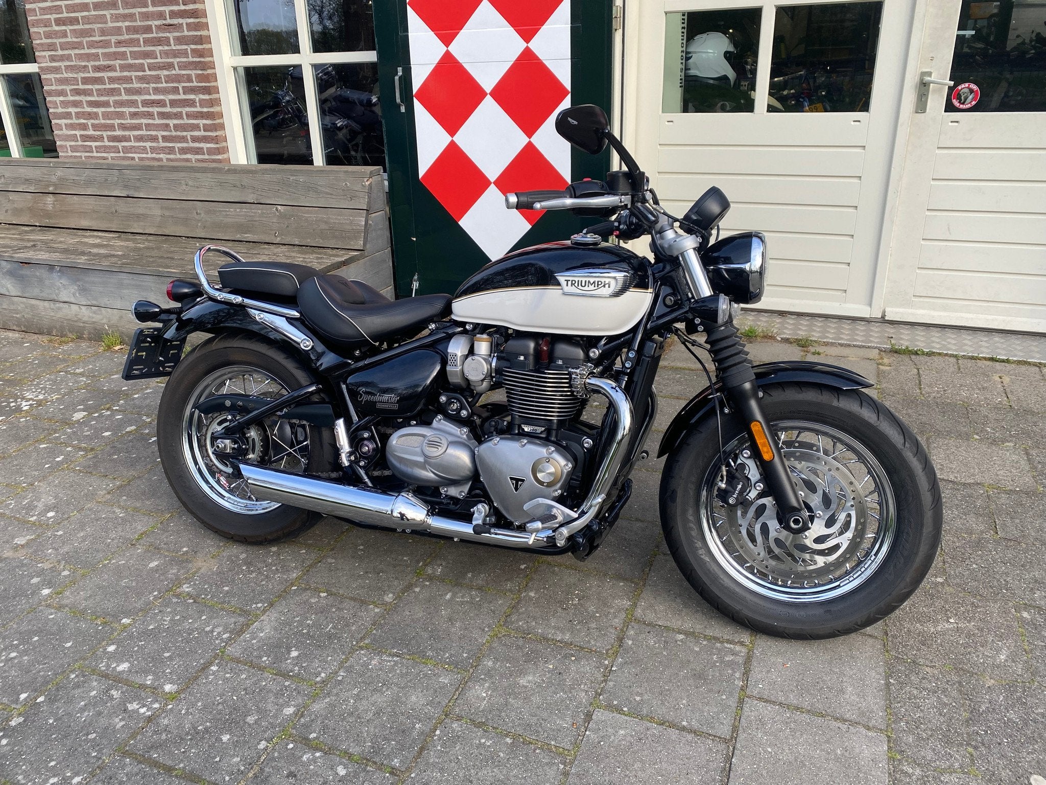 Triumph BONNEVILLE SPEEDMASTER 1200 ABS E5 (bj 2021), Triumph Motorcycles Ltd., Chopper, Bedrijf, After.sales@triumph.co.uk