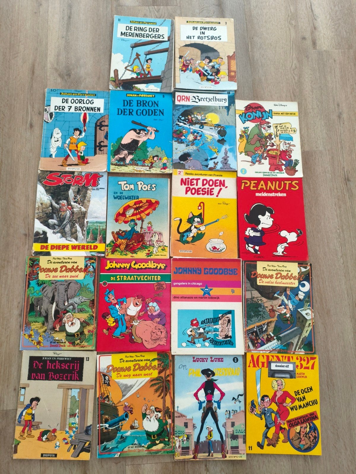 Collectie van 18 diverse stripboeken, Meerdere stripboeken, Ophalen of Verzenden, Gelezen, Hergé, Willy Vandersteen, Morris, Walt Disney