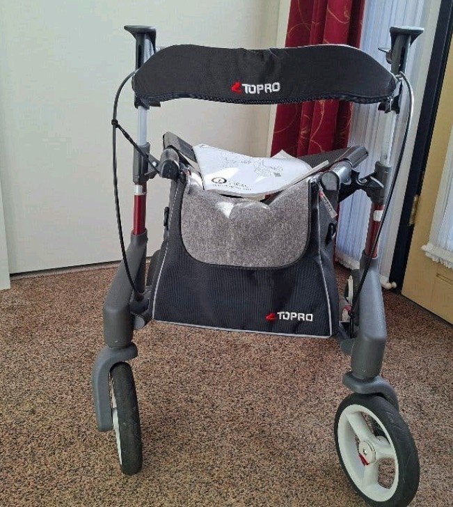 zgst Topro Troja 5G lichtgewicht Rollator + rugsteun en tas, Diversen, Ophalen of Verzenden, Lichtgewicht, Zo goed als nieuw