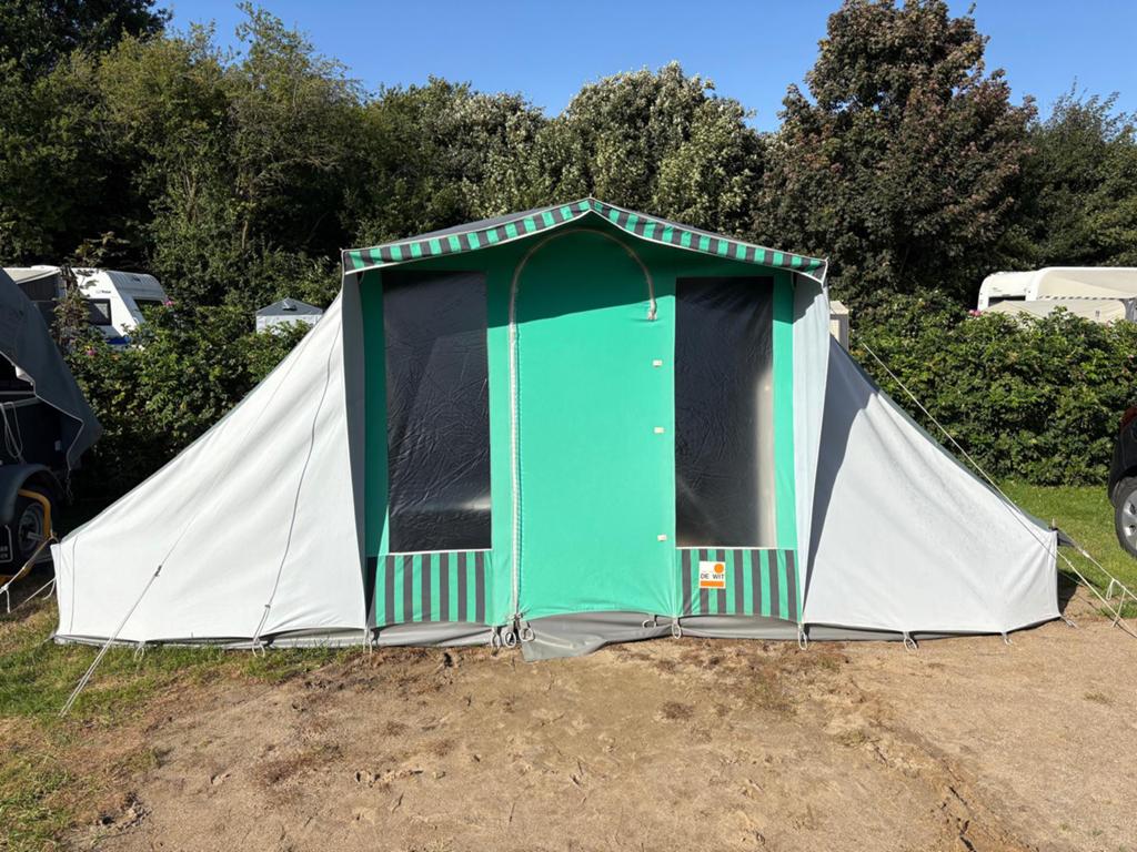 Bungalowtent vier personen, Ophalen, Gebruikt, Tot en met 4