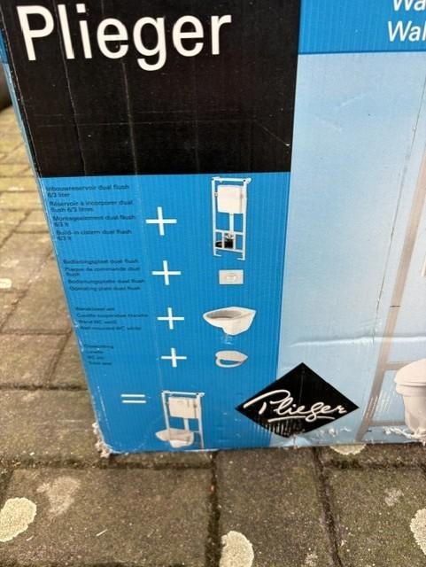Plieger Wand closet compleet, Ophalen, Nieuw, Toilet
