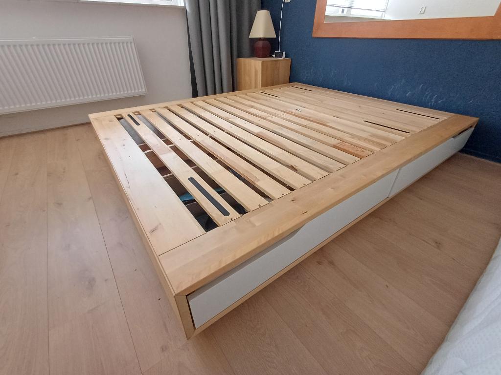 Bed Mandal 160 x 200 cm, Huis en Inrichting, Slaapkamer | Bedden, Gebruikt, Tweepersoons, 160 cm, 200 cm, Hout, Ophalen