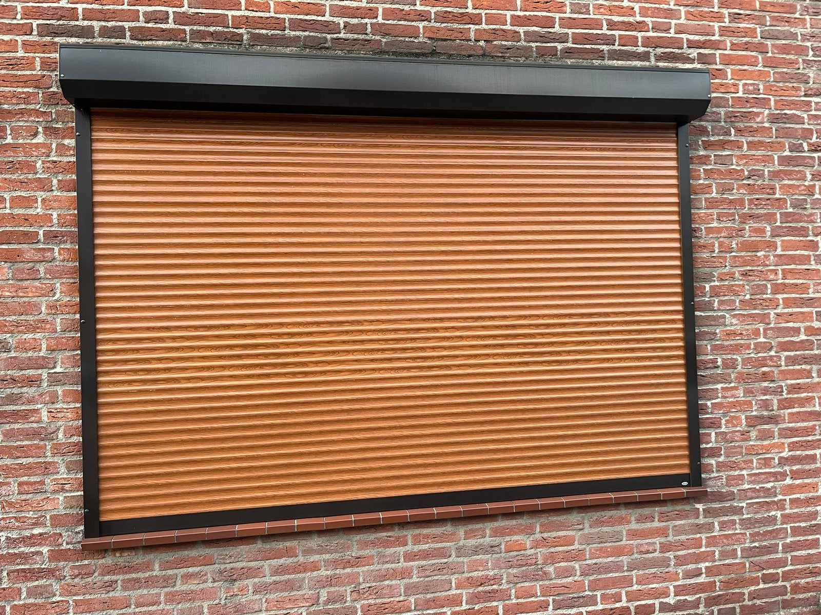 Electrisch rolluik van Verano hoogte 1,80 en breedte 2,56, Ophalen, Gebruikt, Bruin, 200 cm of meer