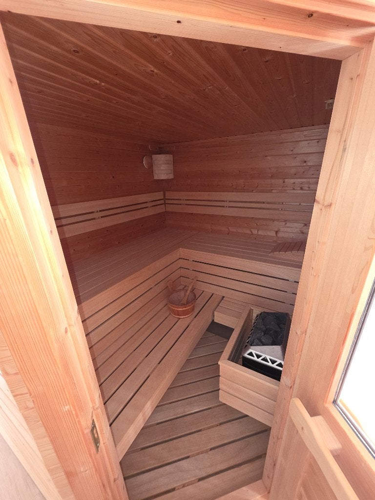 Nette Finse binnensauna met hoekinstap en toebehoren, Ophalen, Zo goed als nieuw, Fins of Traditioneel, Complete sauna