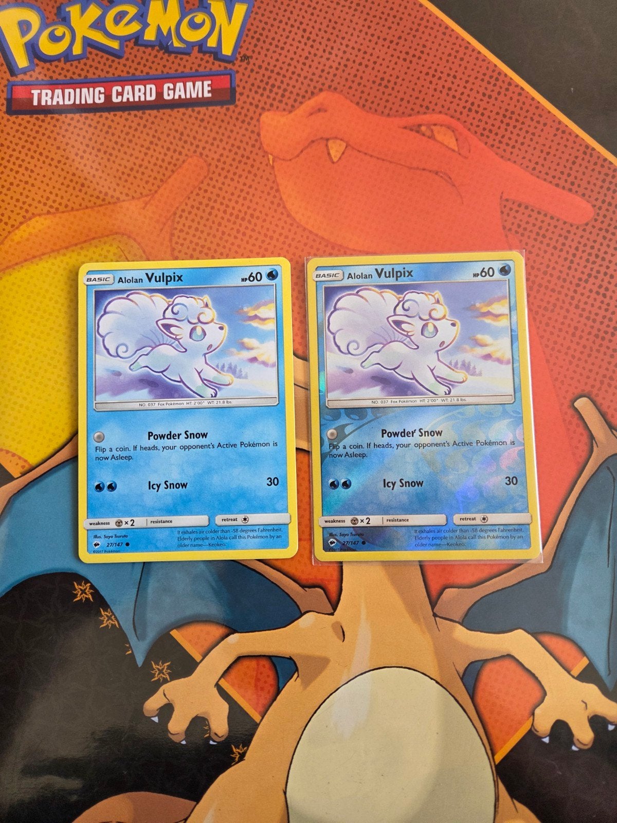 Alolan Vulpix 27/147 Pokémon Kaarten (2 stuks), Ophalen of Verzenden, Zo goed als nieuw, Meerdere kaarten, Foil