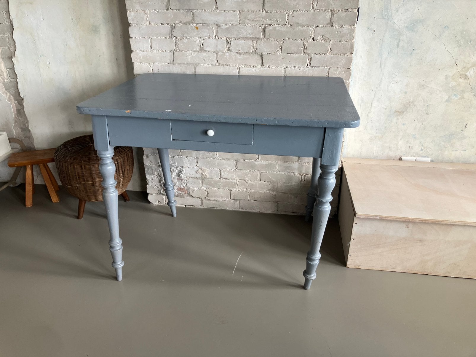 Vintage tafel, Huis en Inrichting, Tafels | Sidetables, Ophalen, Gebruikt, 50 tot 100 cm, 25 tot 50 cm