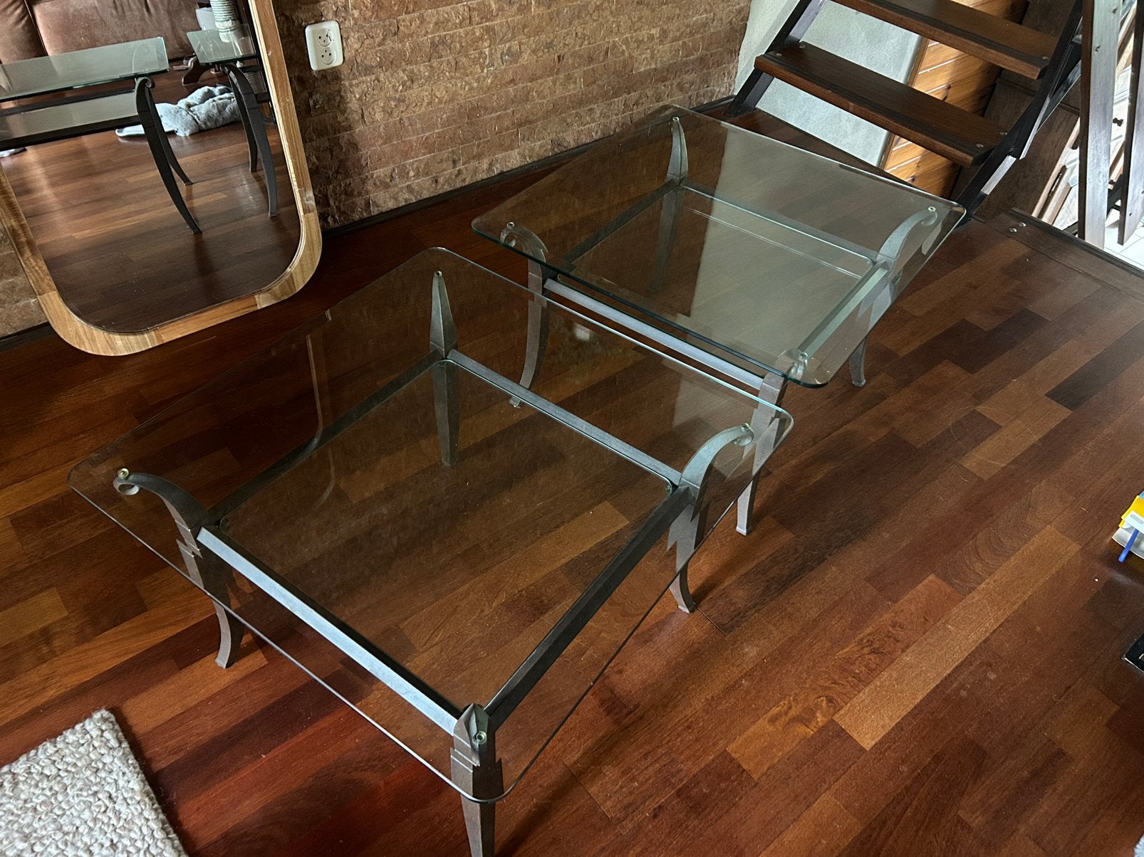 Set van glazen salontafels met metalen onderstel, 55 tot 75 cm, Ophalen, 45 tot 60 cm, Vierkant