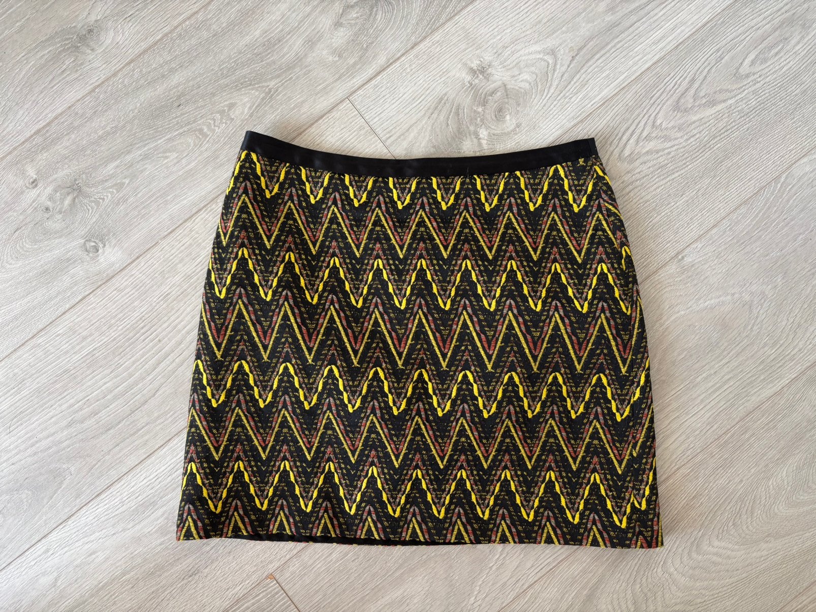 Mooie korte gevoerde rok, maat 40, Kleding | Dames, Rokken, Maat 38/40 (M), Geel, Ophalen of Verzenden, Zo goed als nieuw
