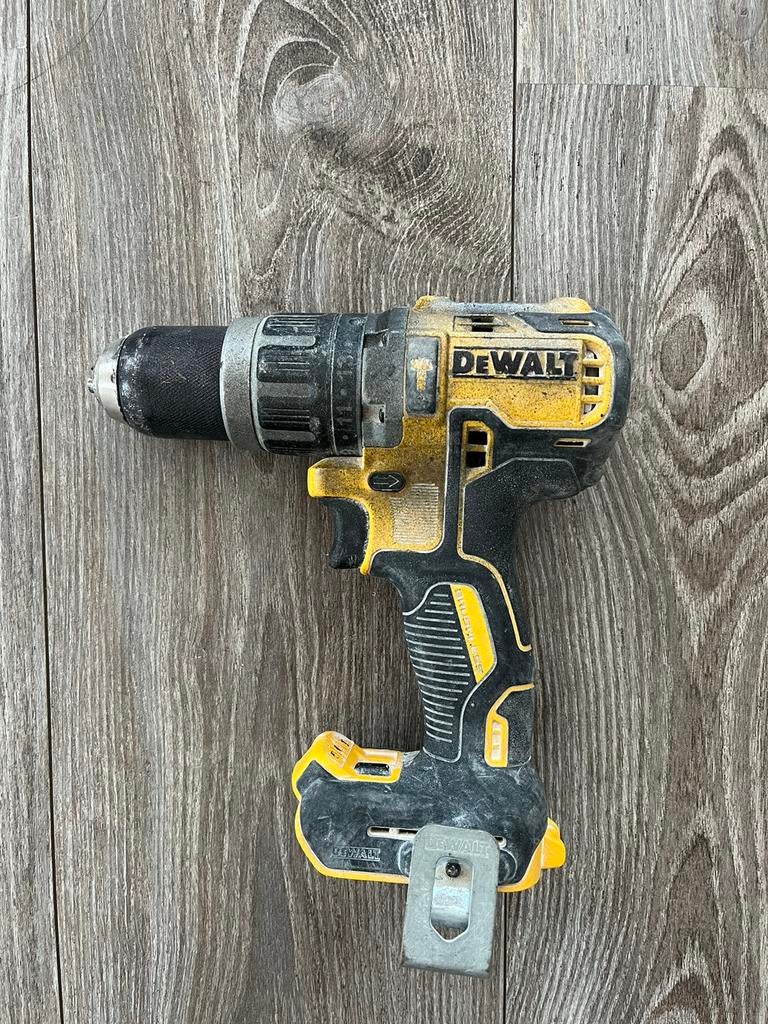 Dewalt 18v schroefboormachine werkt perfect, Ophalen of Verzenden, Gebruikt, Boor- en Schroefmachine