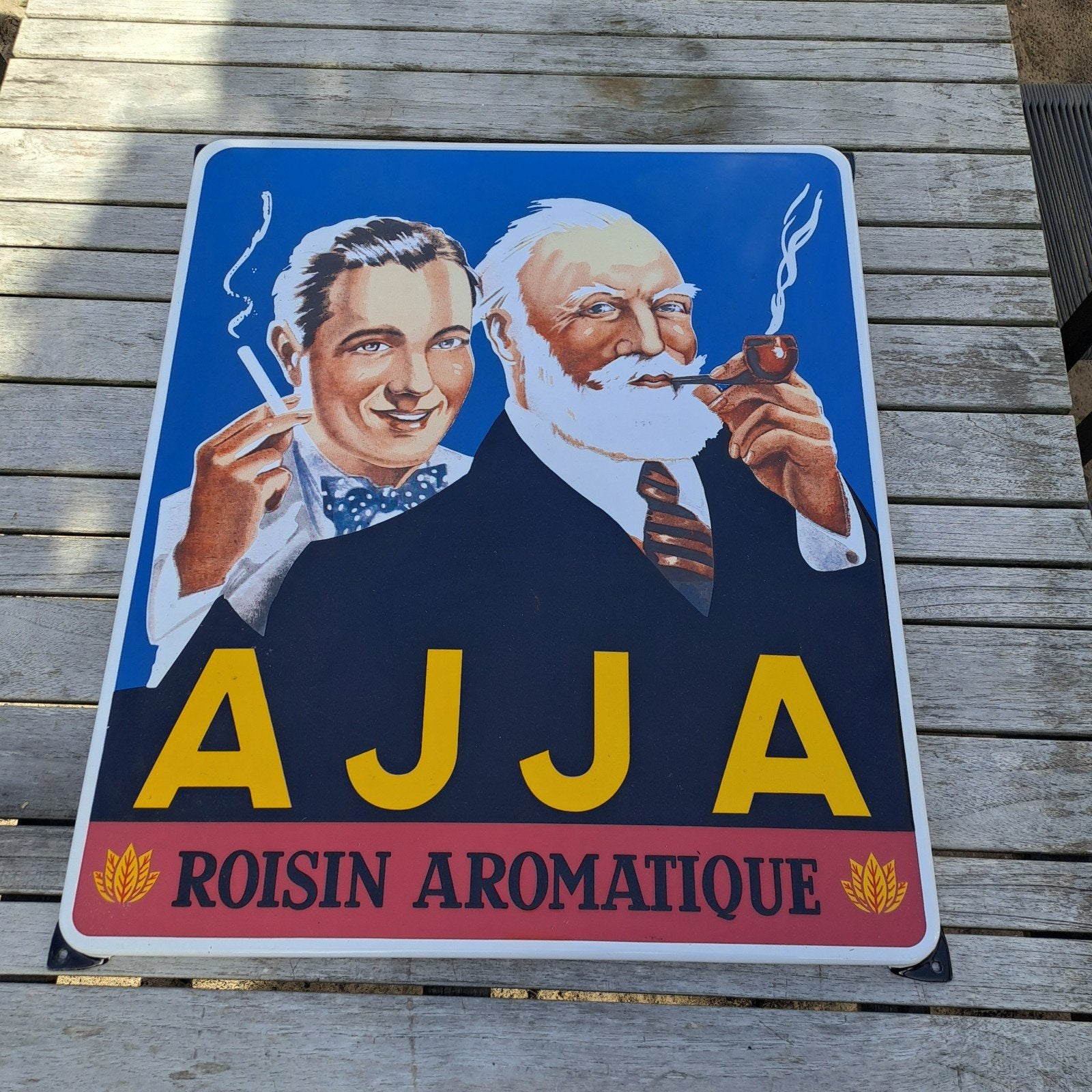 emaille reclamebord Ajja sigaretten 67x57cm, Verzamelen, Ophalen of Verzenden, Zo goed als nieuw, Reclamebord