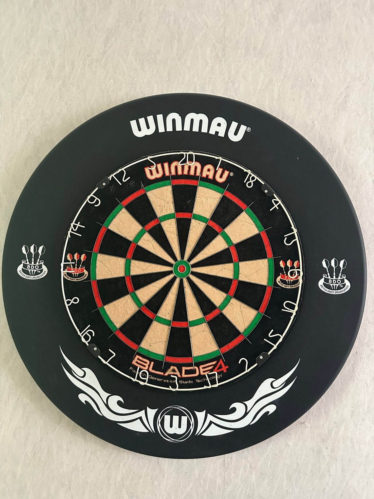 Dartbord met pijlen en accessoires, Ophalen, Gebruikt, Dartbord met pijlen