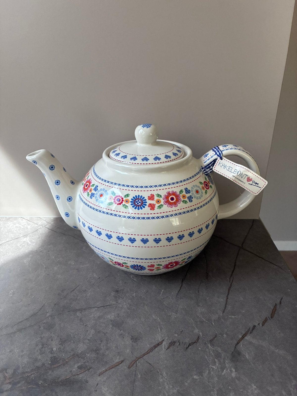 Theepot kakelbont servues yvon jaspers, Ophalen of Verzenden