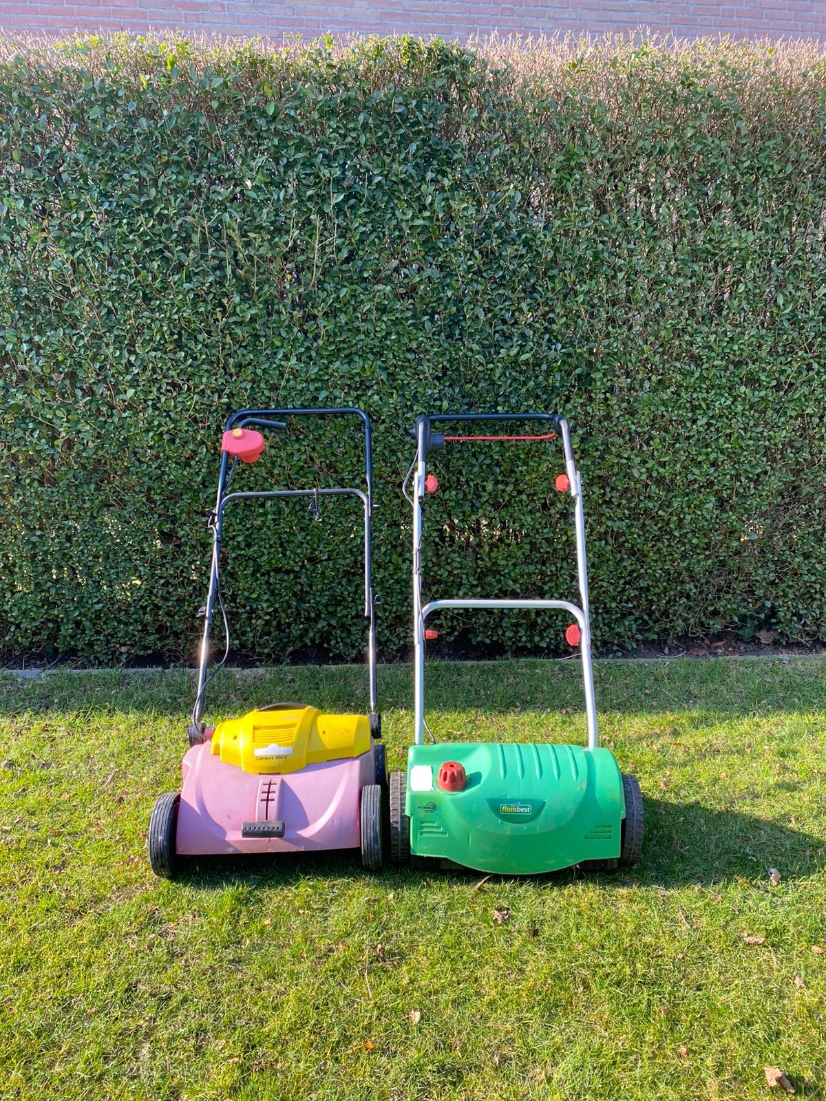 VERTICUTEERMACHINE TE HUUR!!, Ophalen, Zo goed als nieuw, Elektrisch