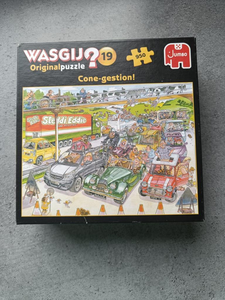 Wasgij Original 19: Cone-gestion! Legpuzzel 950 stukjes, Ophalen of Verzenden, 500 t/m 1500 stukjes, Zo goed als nieuw, Legpuzzel