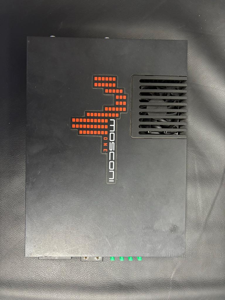 Mosconi One 1000.1 Klasse D Monoblok Versterker, Auto diversen, Ophalen of Verzenden, Zo goed als nieuw