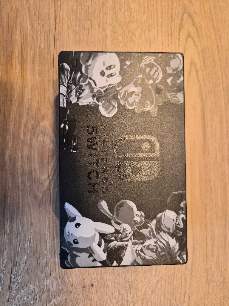 Nintendo Switch Dock - Super Smash Bros Limited Edition, Ophalen of Verzenden, Zo goed als nieuw, Zonder controller, Switch Original