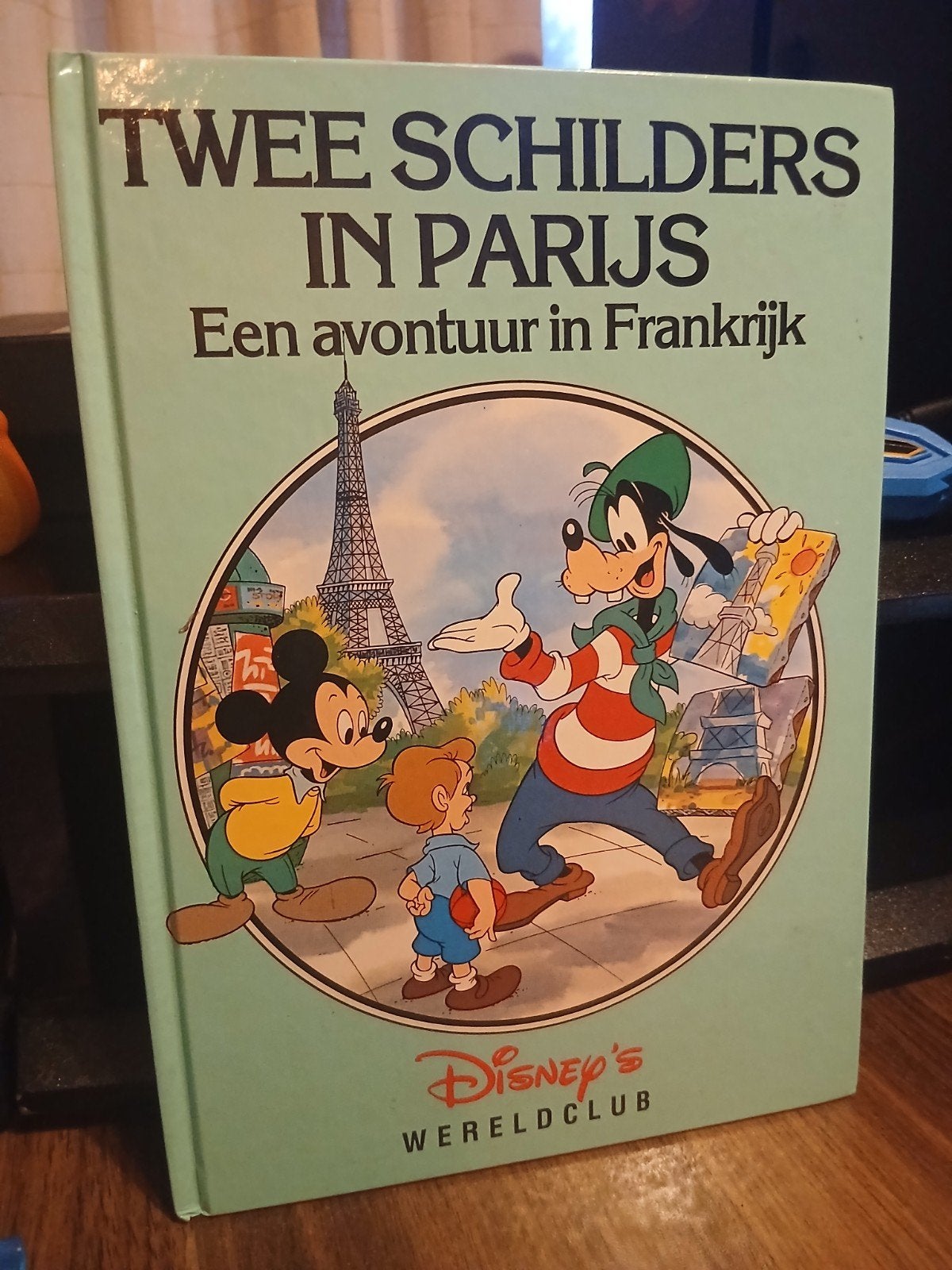 The schilders in parijs Disney boekje, Ophalen of Verzenden, Zo goed als nieuw