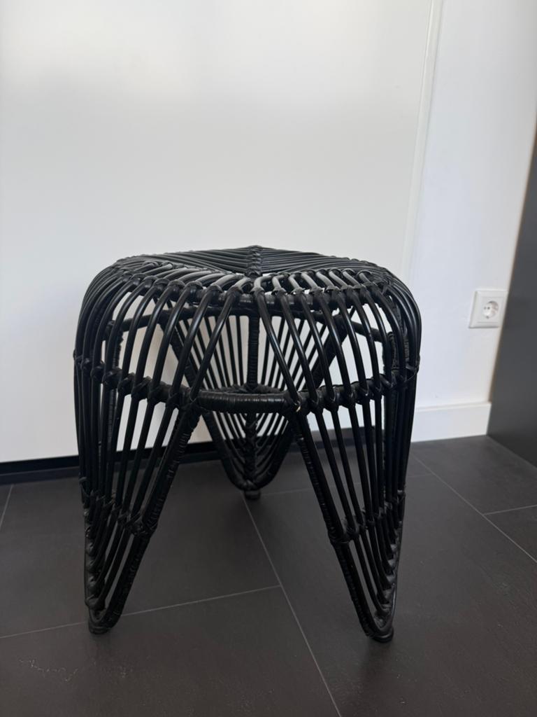 Zwarte Rattan Krukje / Bijzettafel, Ophalen, Gebruikt, Overige materialen