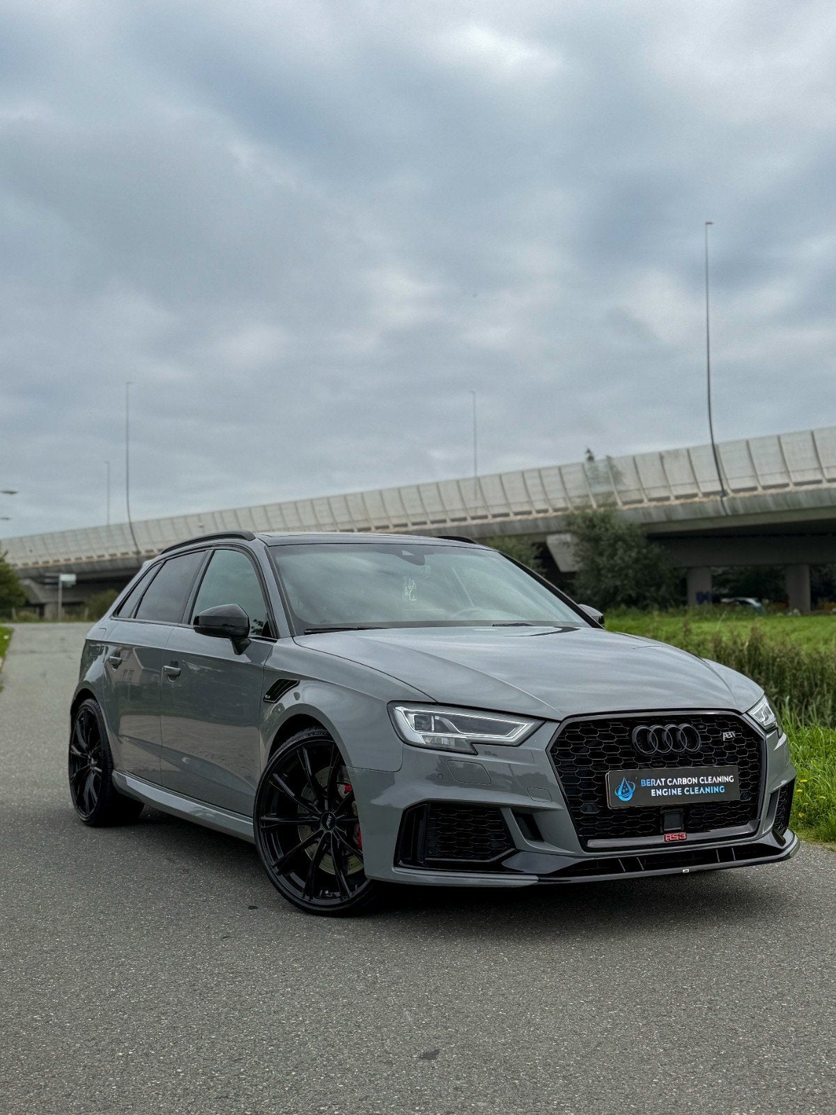 Audi RS3 Nardo | ABT Power S | Pano | B&O | Sfeerverlichting, Auto's, Automaat, Zwart, RS3, 1505 kg