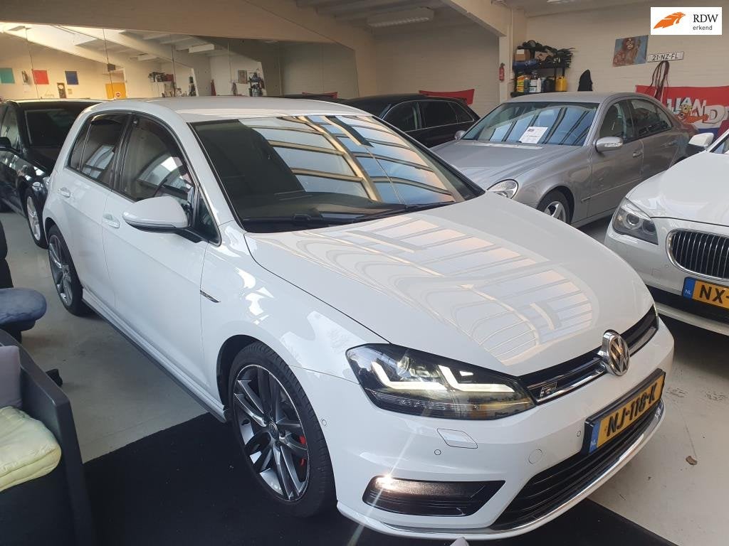 Volkswagen Golf 1.2 TSI Highline R-line pakket Inruil Mogeli, Voorwielaandrijving, Euro 5, 4 cilinders, Wit