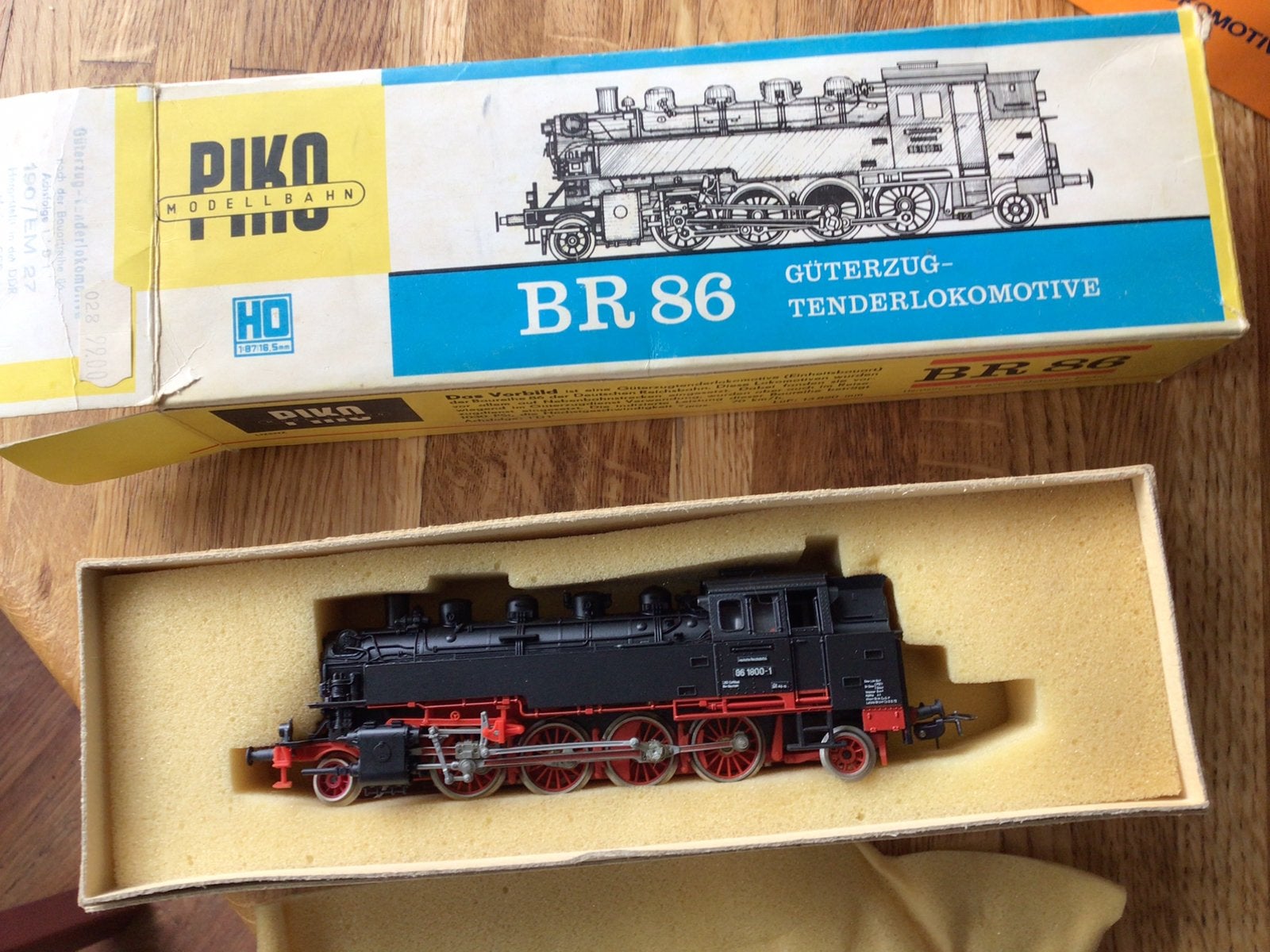 Piko BR86, tender locomotief, nieuwstaat., Hobby en Vrije tijd, Modeltreinen | H0, Nieuw, Analoog, Gelijkstroom, Locomotief