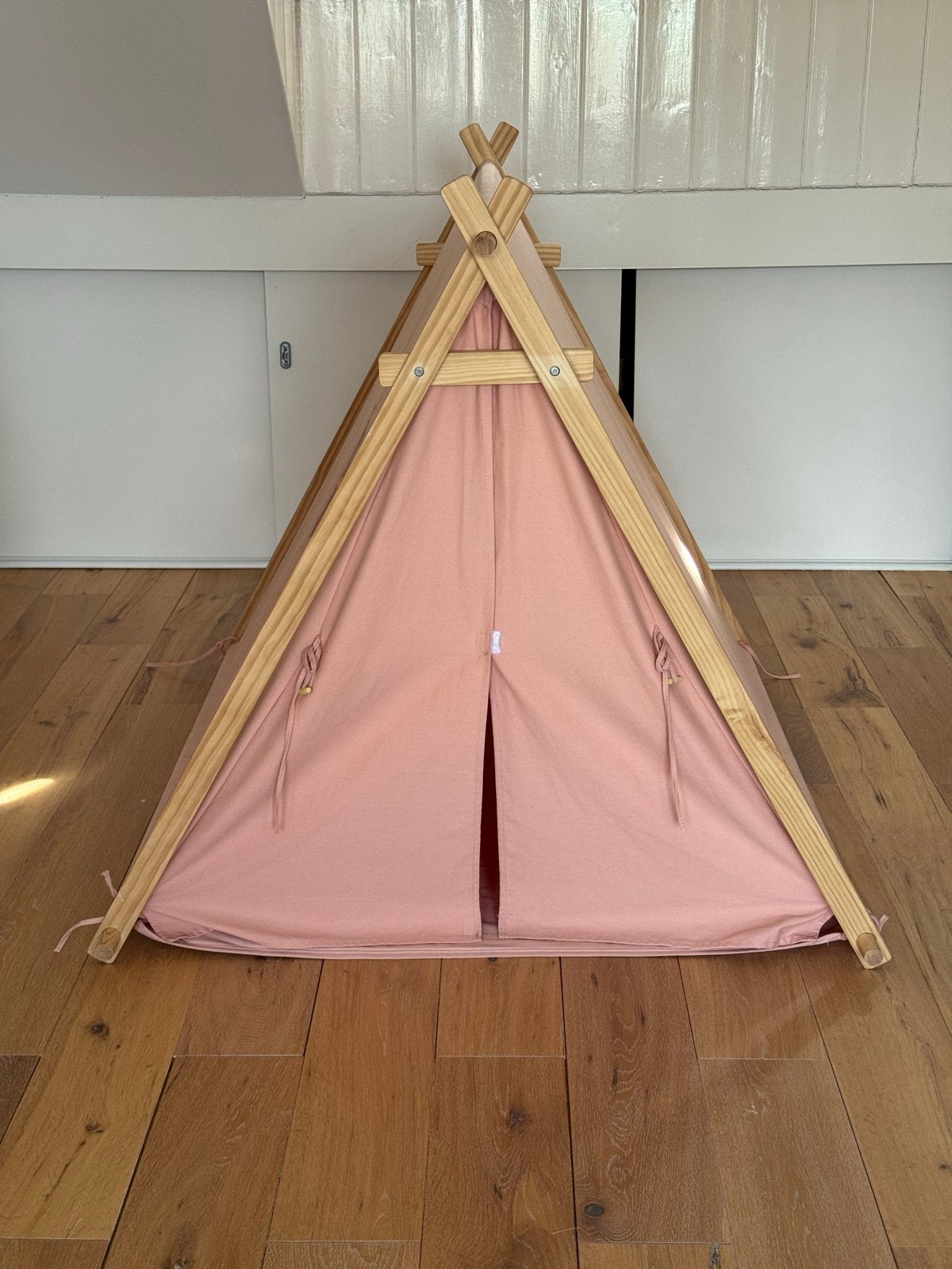 Roze Tipi Tent voor Kinderen - Speeltent van Petit Amelie, Ophalen, Gebruikt, Hout
