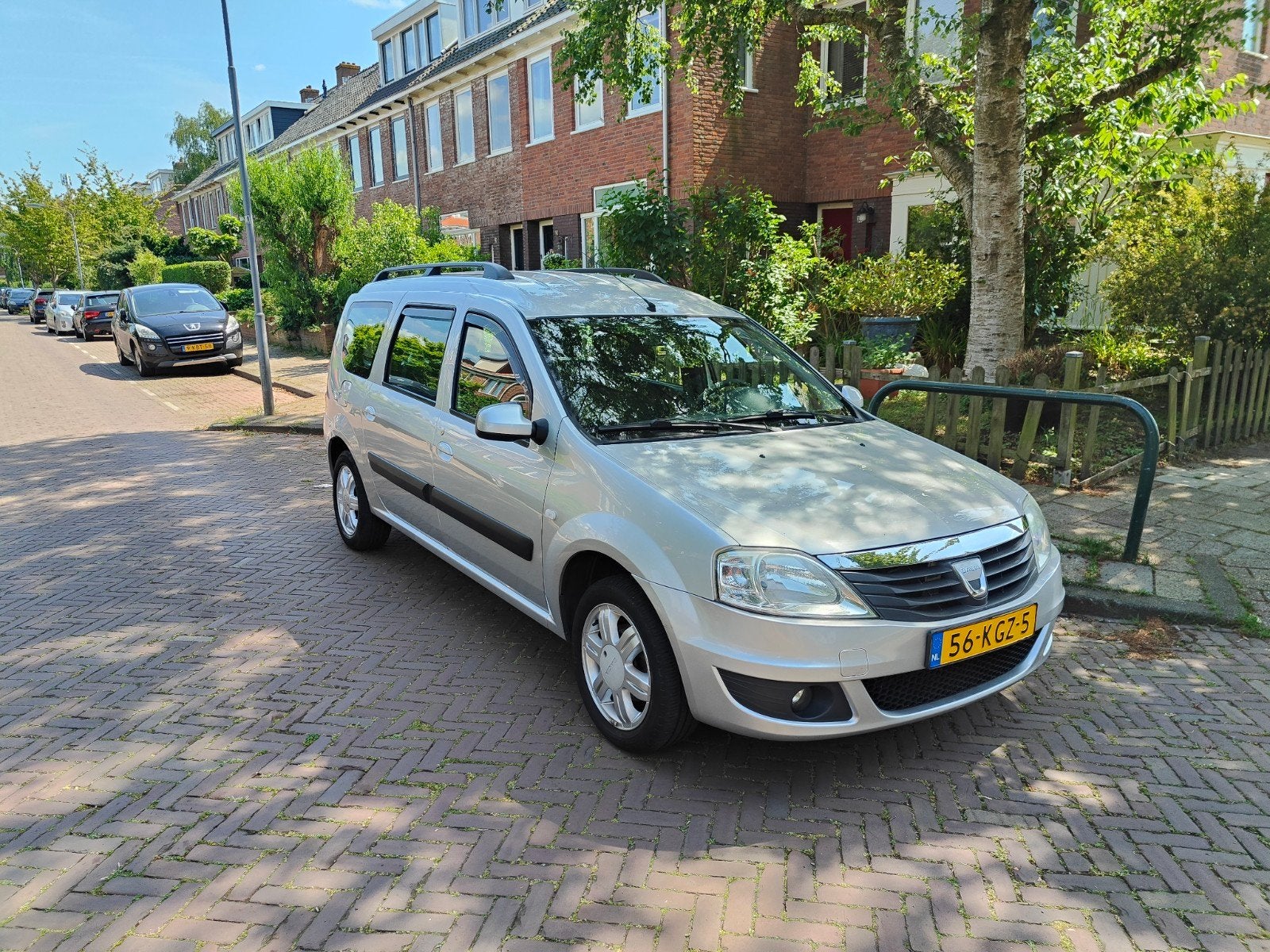 Nette Dacia Logan 1.6 2009 trekhaak, nieuwe APK, Auto's, Dacia, Particulier, Logan, ABS, Benzine, D, Stationwagon, Handgeschakeld