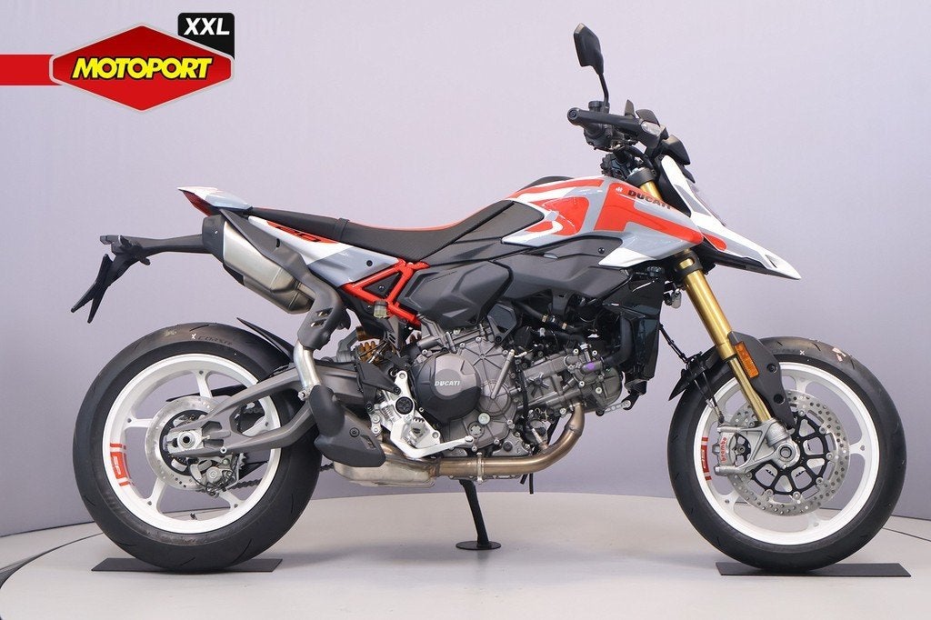 Ducati HYPERMOTARD V2 SP (bj 2026), Motoren, Motoren | Ducati, Ducati North Europe B.V., Bedrijf, Naked bike, Maanweg 174
2516 AB  Den Haag, NL