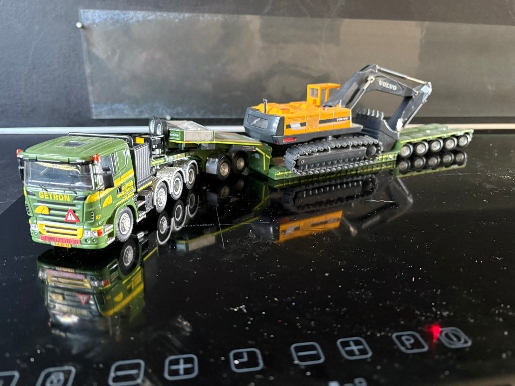Tekno Scania 4 serie met dieplader firma Getron incl lading, Ophalen of Verzenden, Zo goed als nieuw, Bus of Vrachtwagen, Tekno