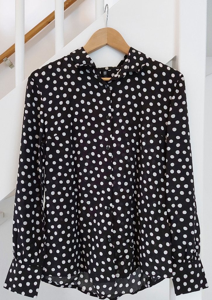2 Hema blouses zwart-wit met print (stippen/panter) maat S/M, Maat 38/40 (M), Overige kleuren, Nieuw, Ophalen of Verzenden